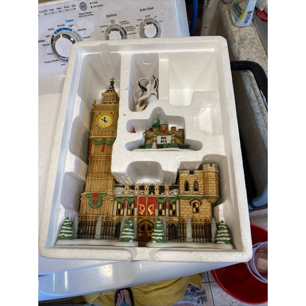 Department 56 Christmas in the City Big Ben London Village Building 58823